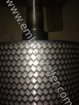 Deri ve preslenmiş kumaş için lazerle kazınmış embossing rulo