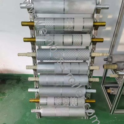Deniz yolu/hava yolu ile deri nakliye yöntemi için el işlem yolu embossing roller